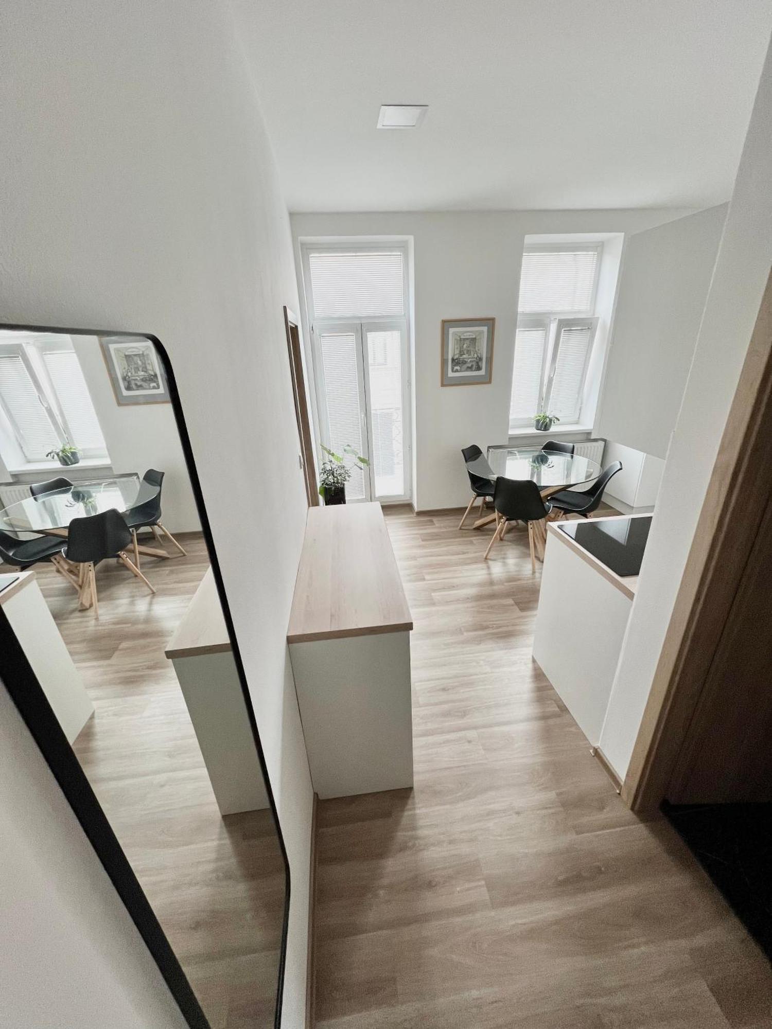 Susilova 14 Apartments III Přerov Buitenkant foto